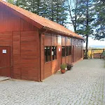 אתר קמפינג Parque Biologico De ויניאיס